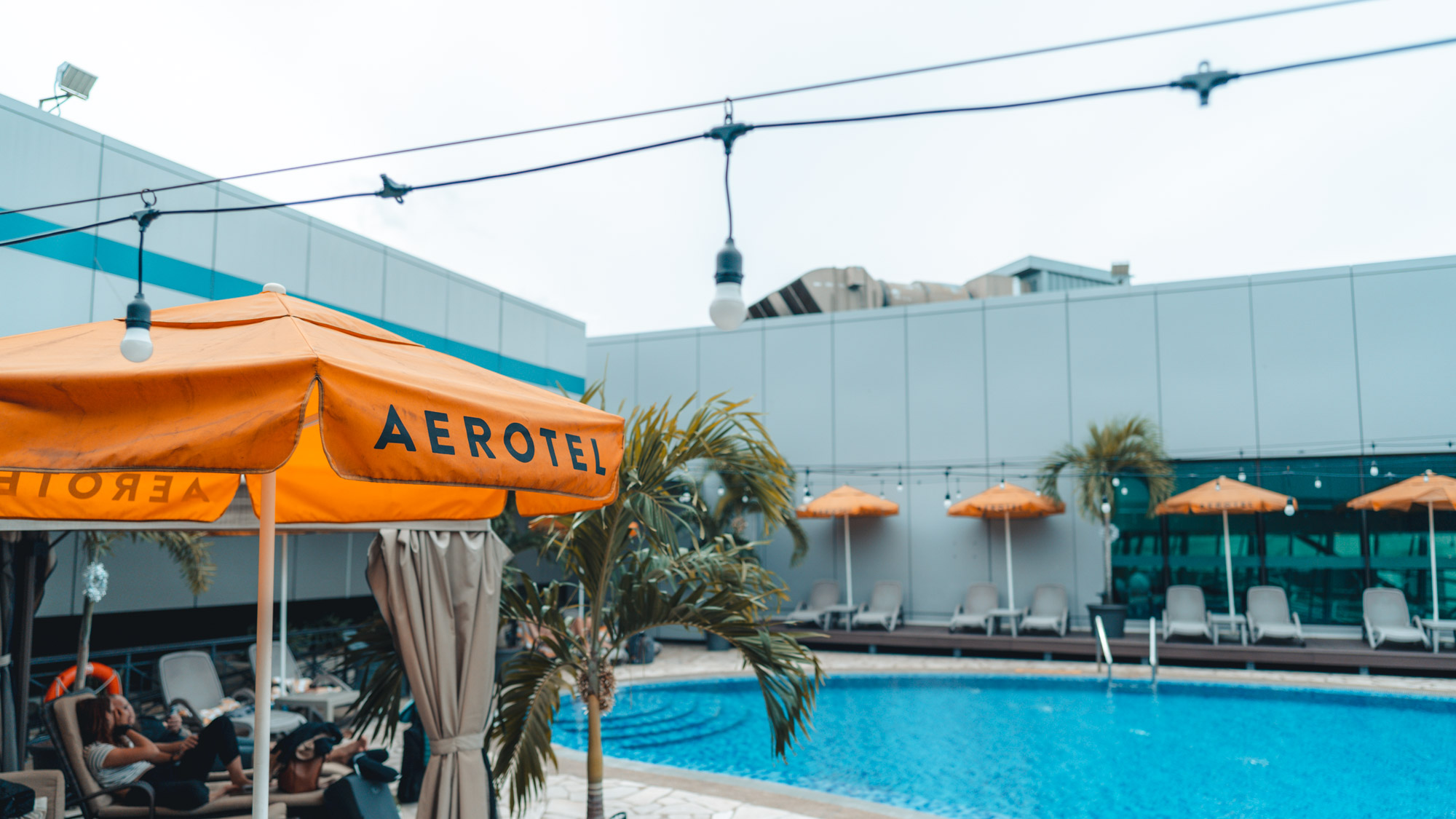 Aerotel Singapore pool umbrella