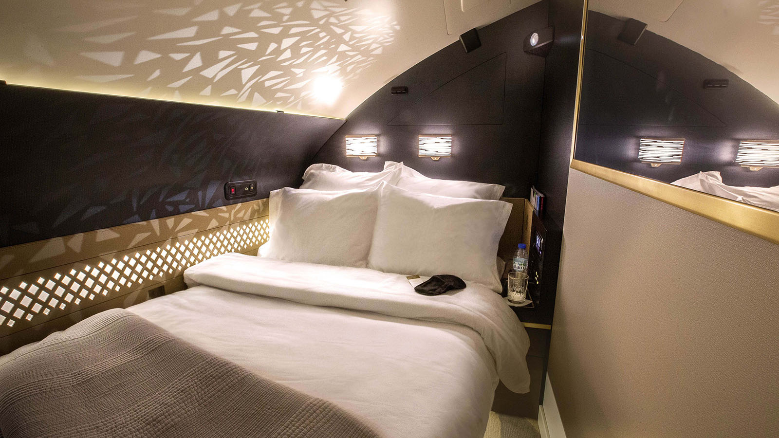 The bedroom in The Residence on Etihad's Airbus A380
