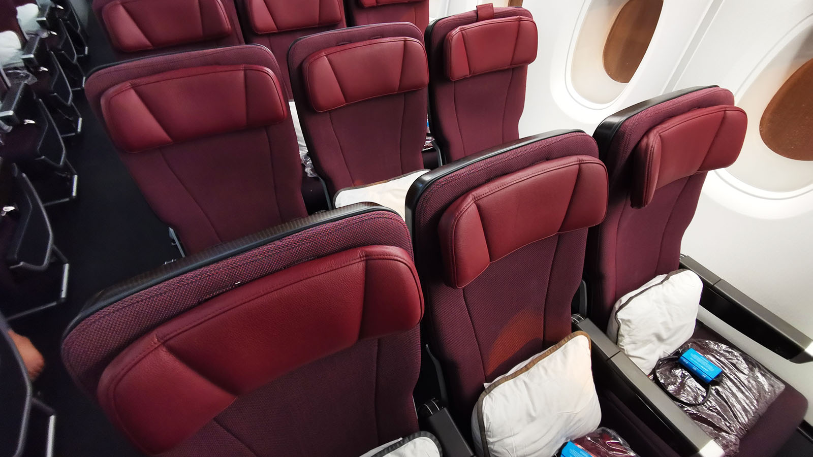 Seating in Qantas Airbus A380 Economy