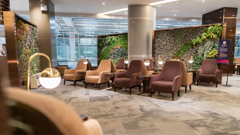 Thai Airways Prestige Lounge Bangkok overview