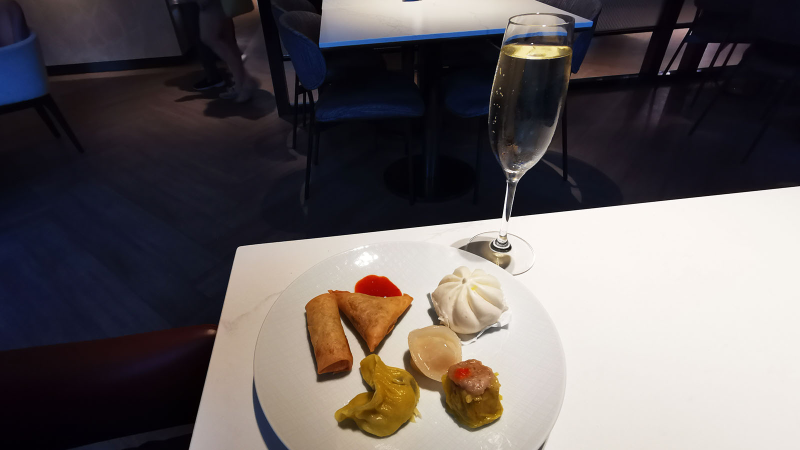Hot snacks and Prosecco at Hilton Singapore Orchard Executive Lounge