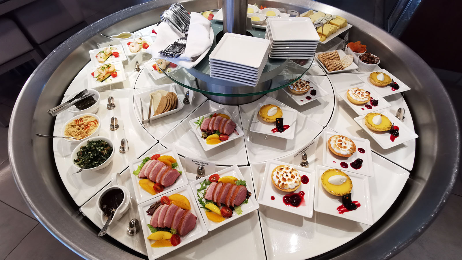 Meals and desserts at the Tan seating at the Emirates Lounge, Singapore