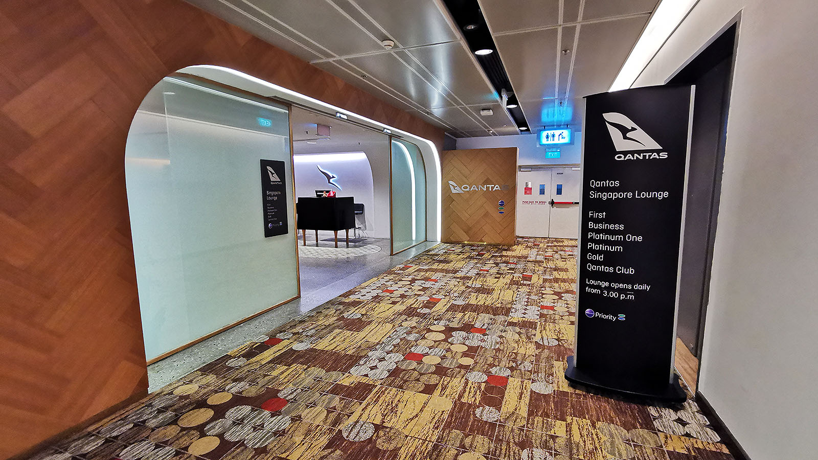 Entry to the Qantas International Business Lounge in Singapore