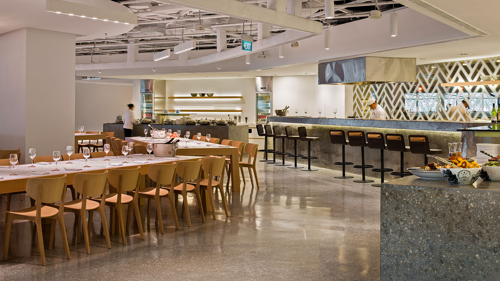 Dining wing at the Qantas International Business Lounge in Singapore