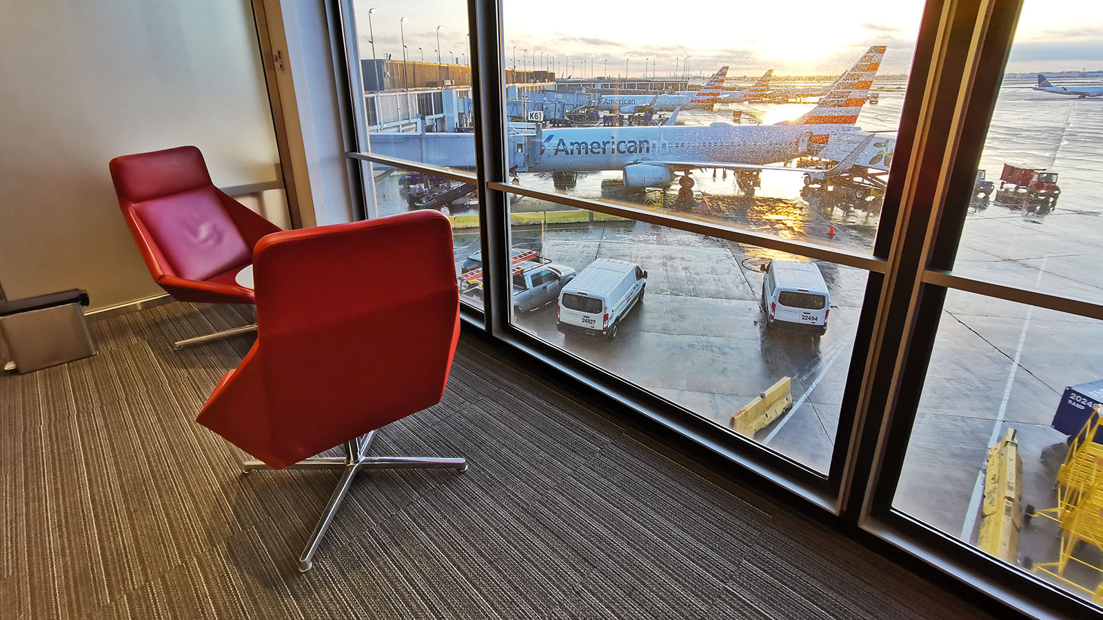 Seats by the window at AA's Flagship Lounge in Chicago