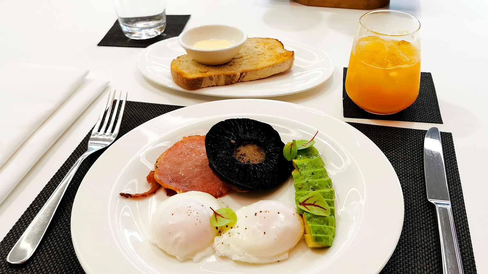 Breakfast at Virgin Australia Beyond Lounge in Brisbane