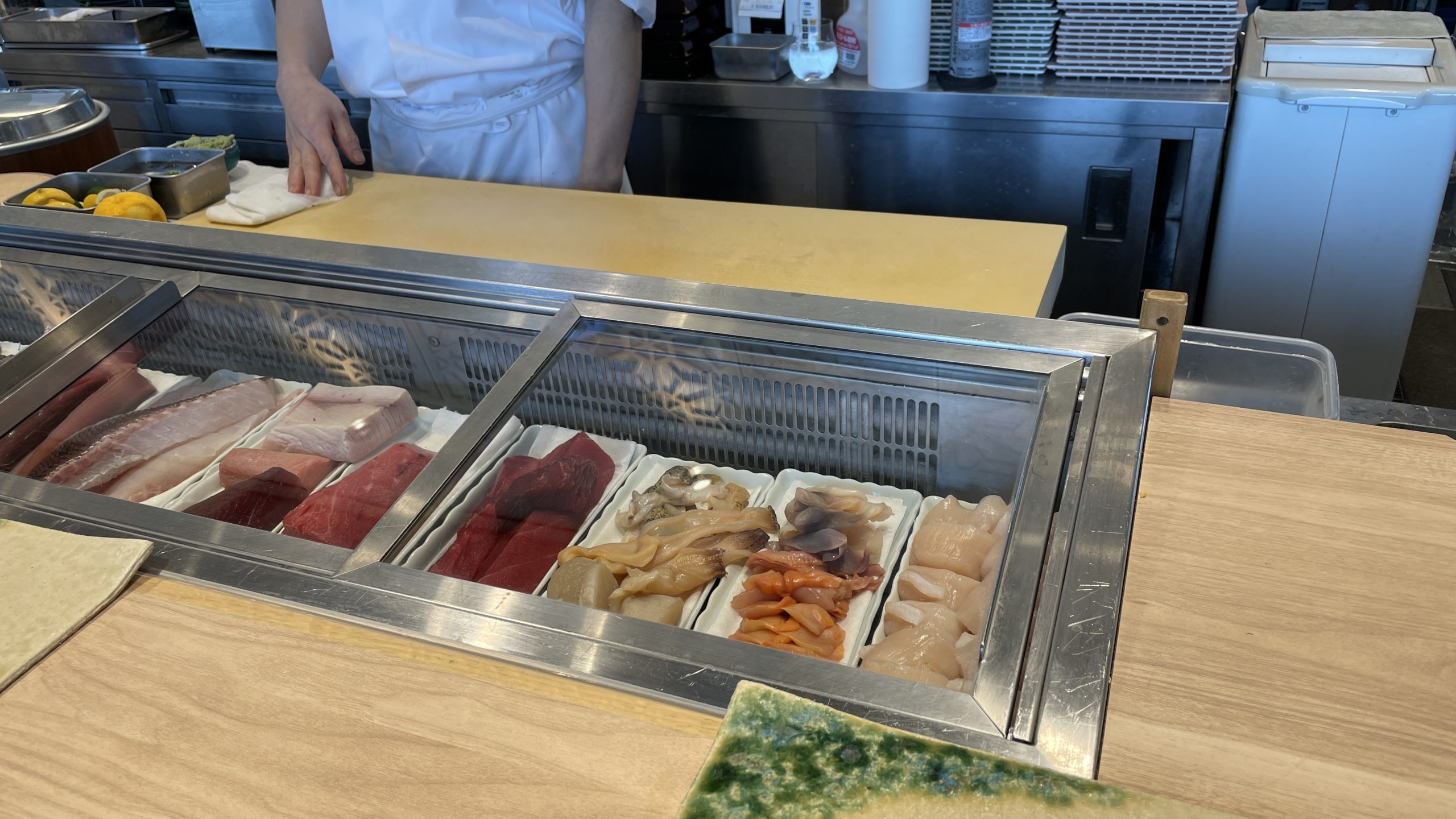 Uorikizushi Restaurant seafood fridge