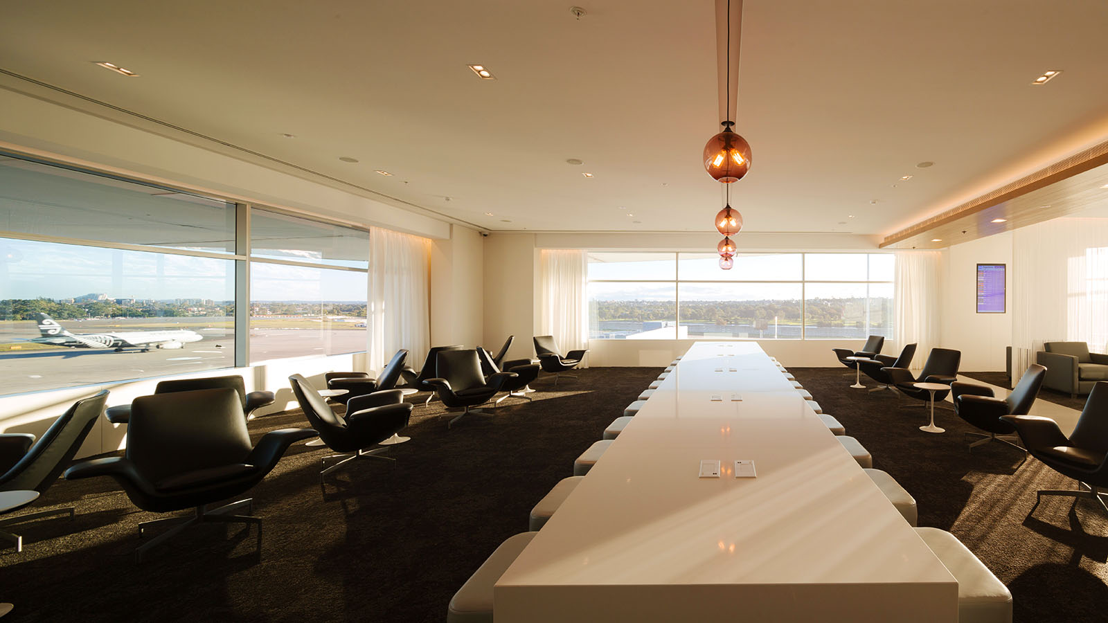 Work area in Air New Zealand Sydney International Lounge