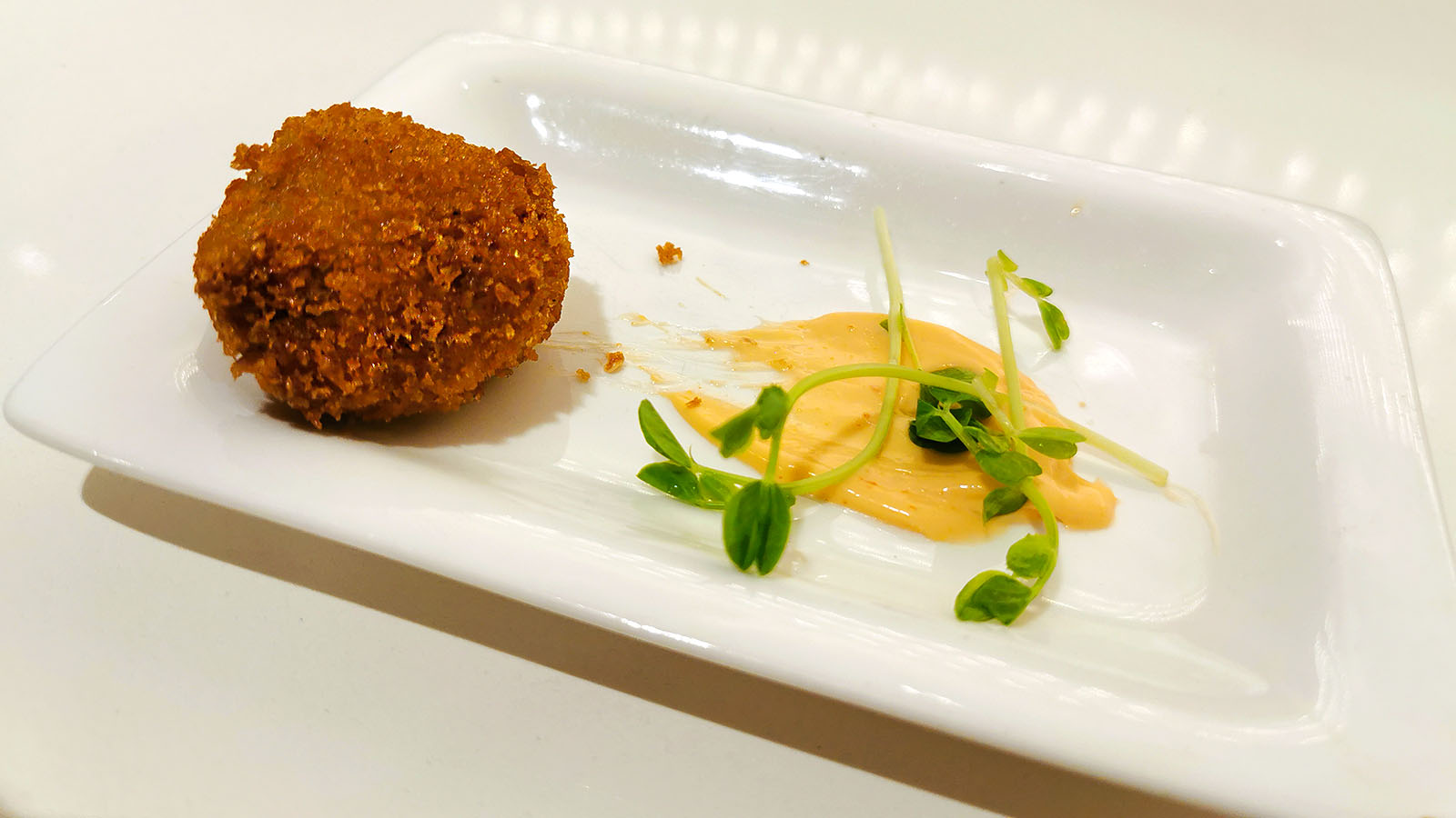 Arancini in Air New Zealand Sydney International Lounge