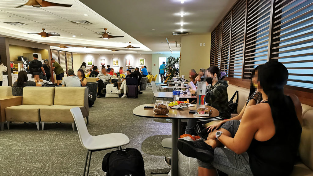 Review Hawaiian Airlines Premier Club, Honolulu Point Hacks