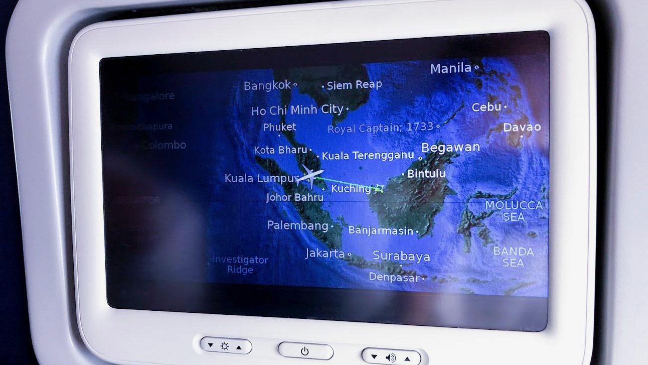 Live aircraft position in Malaysia Airlines Boeing 737 Business Class