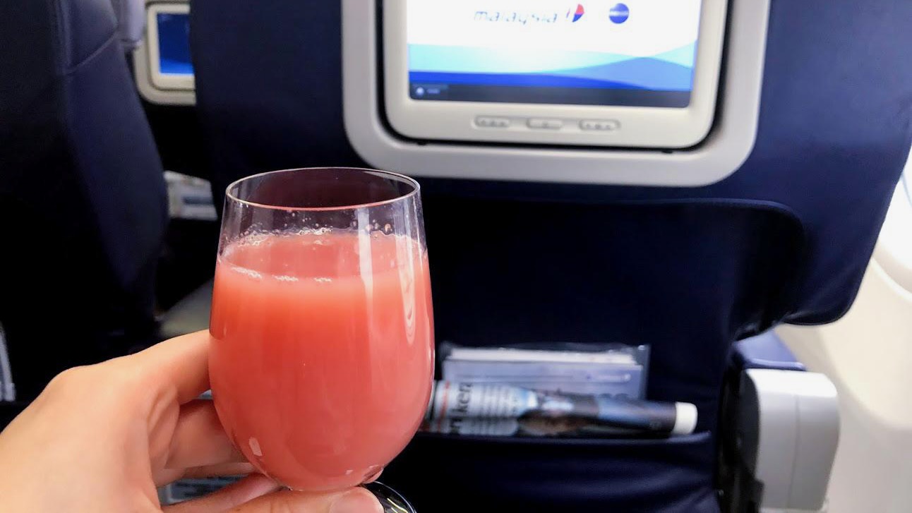 Juice for breakfast in Malysia Airlines Boeing 737 Business Class