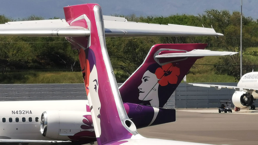 Hawaiian Airlines Boeing 717 jet tails