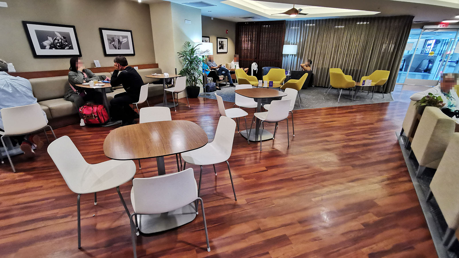 Dining tables in The Plumeria Lounge in Honolulu