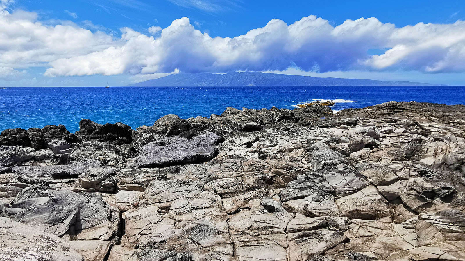 Hike to Dragon's Point in Hawaii