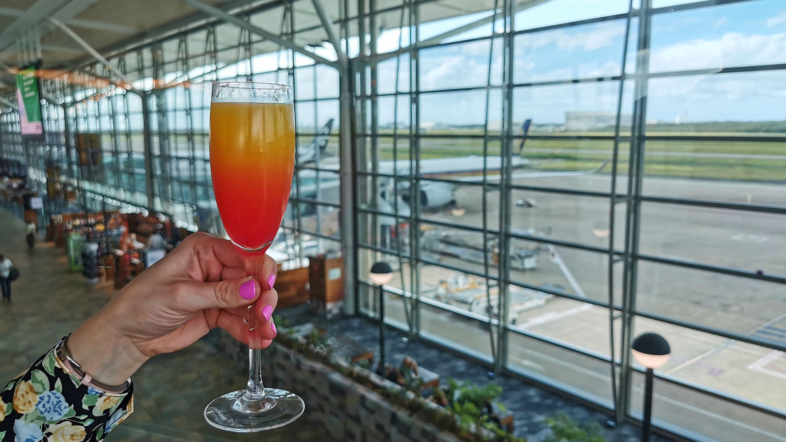 Cocktail in Air New Zealand's Brisbane lounge