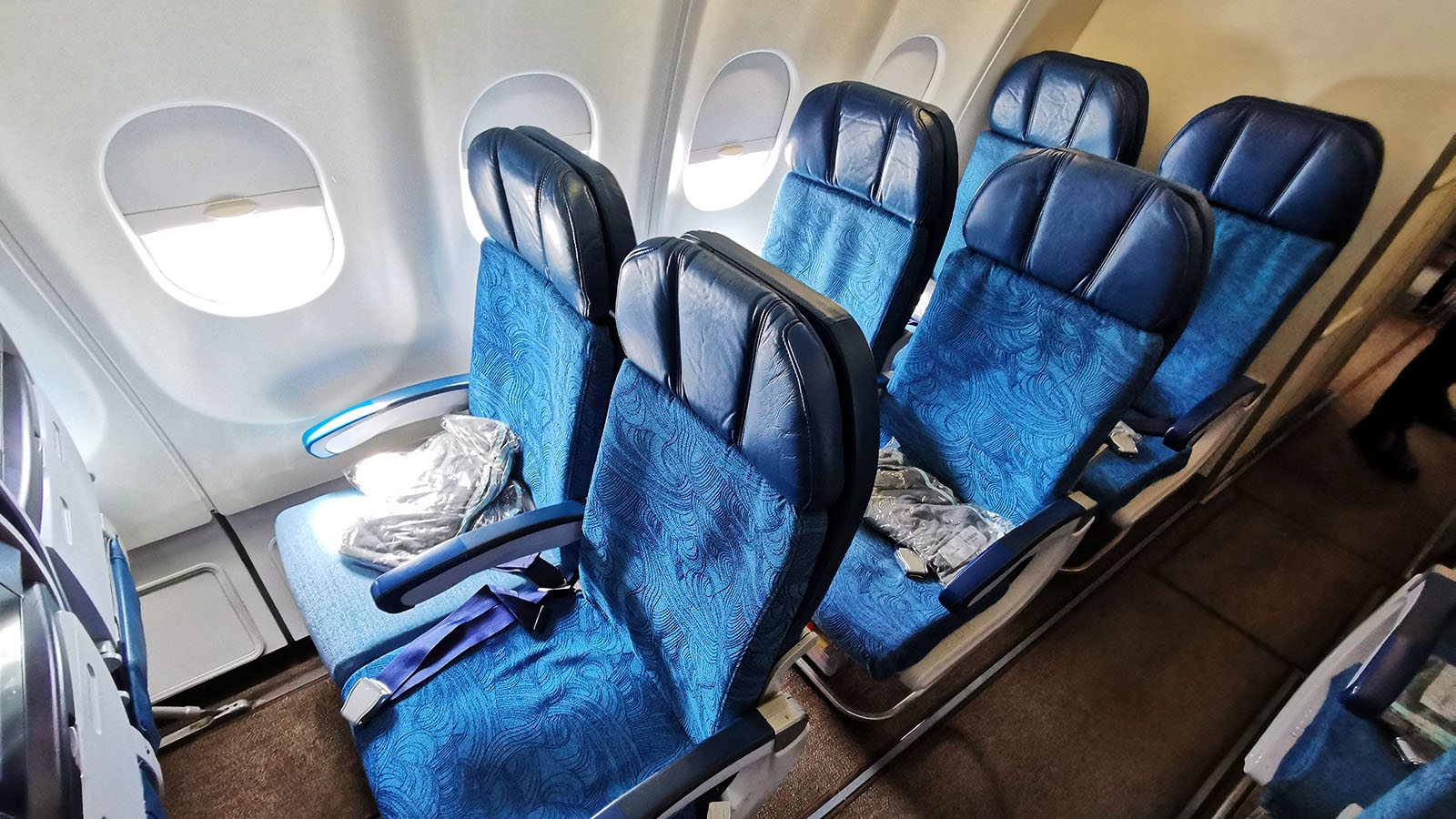 Seats on Hawaiian Airlines in Economy