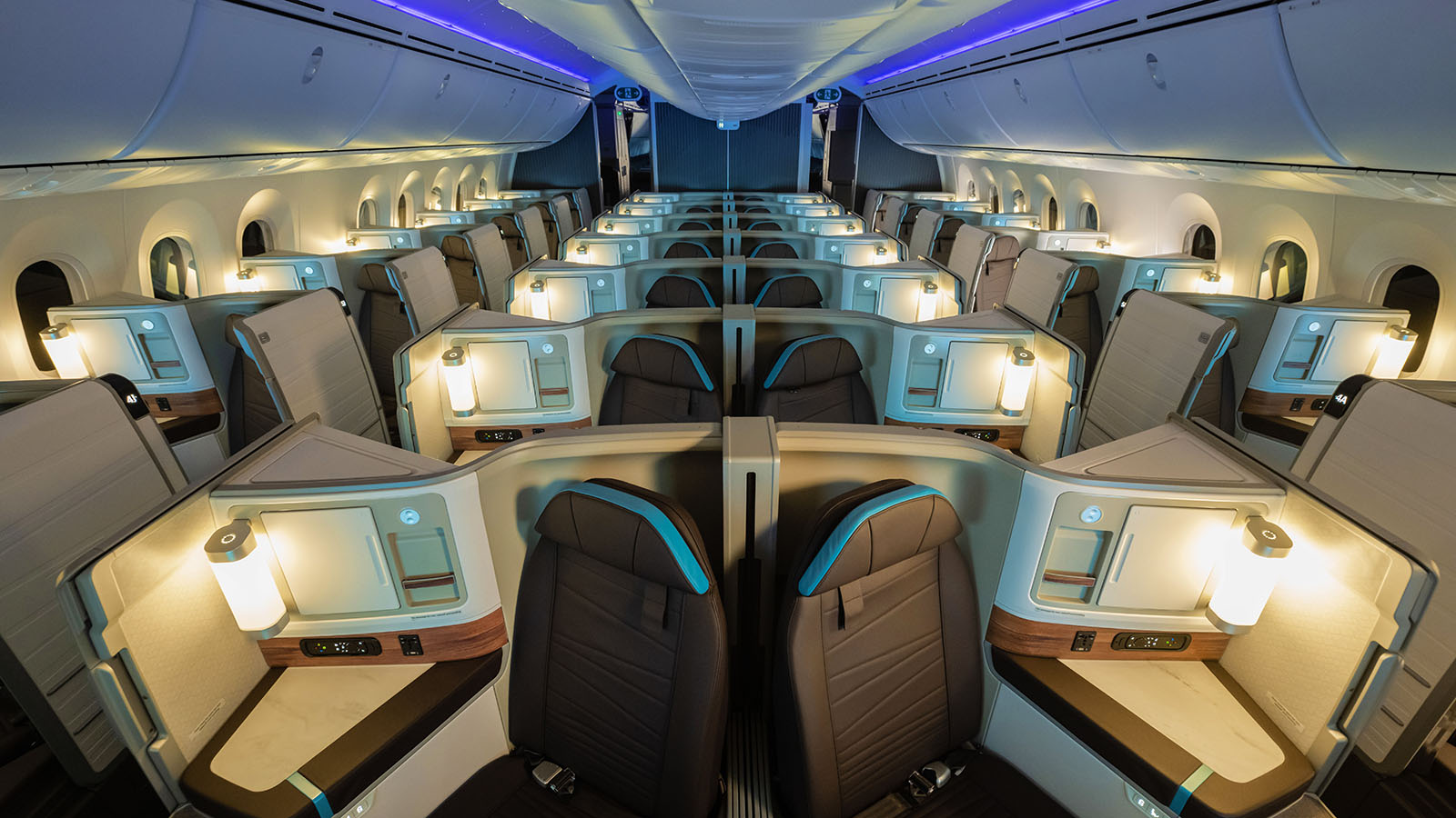 Business Class cabin on the Hawaiian Airlines Dreamliner