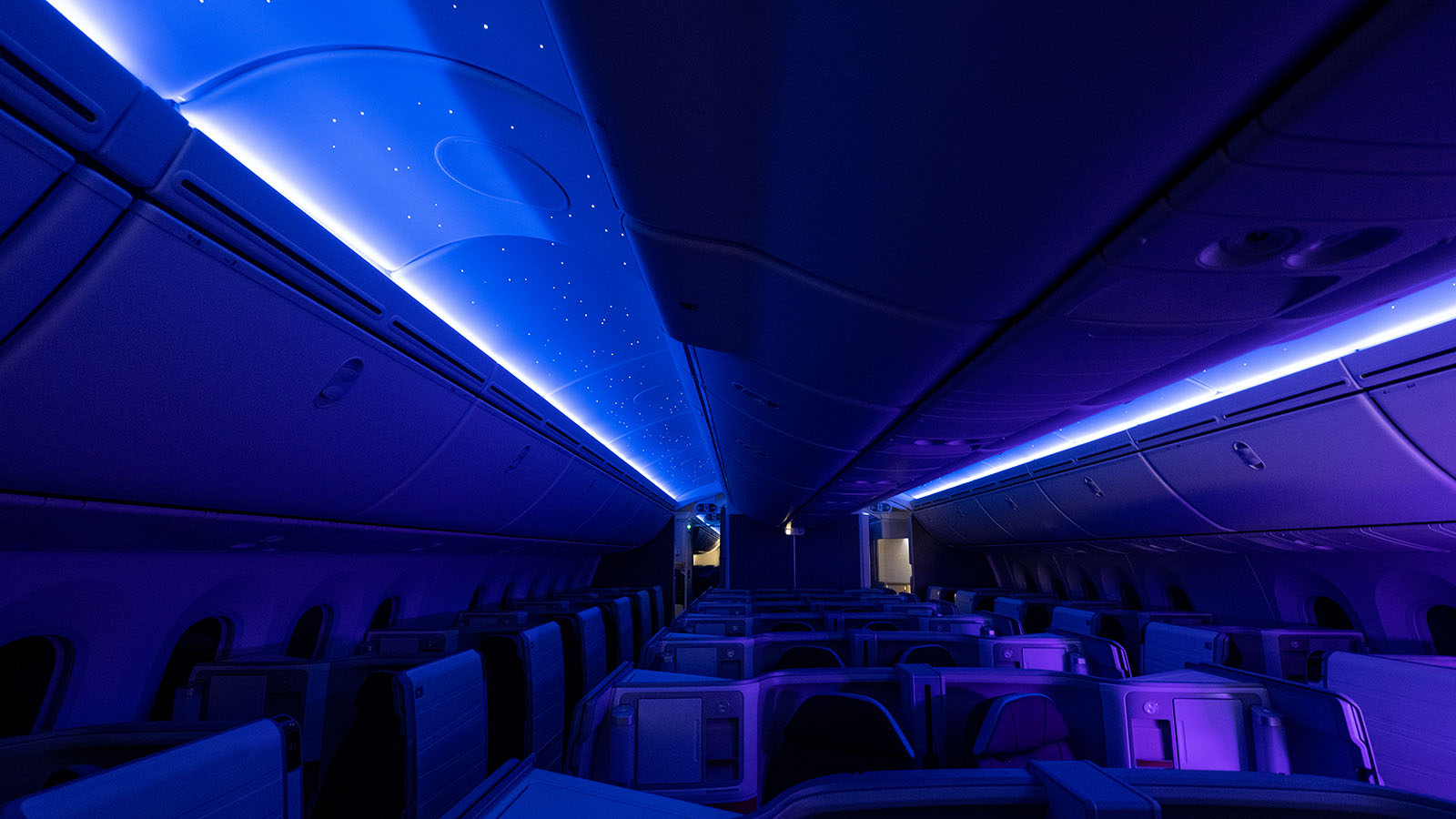 Bedtime lighting on Hawaiian Airlines' Dreamliner