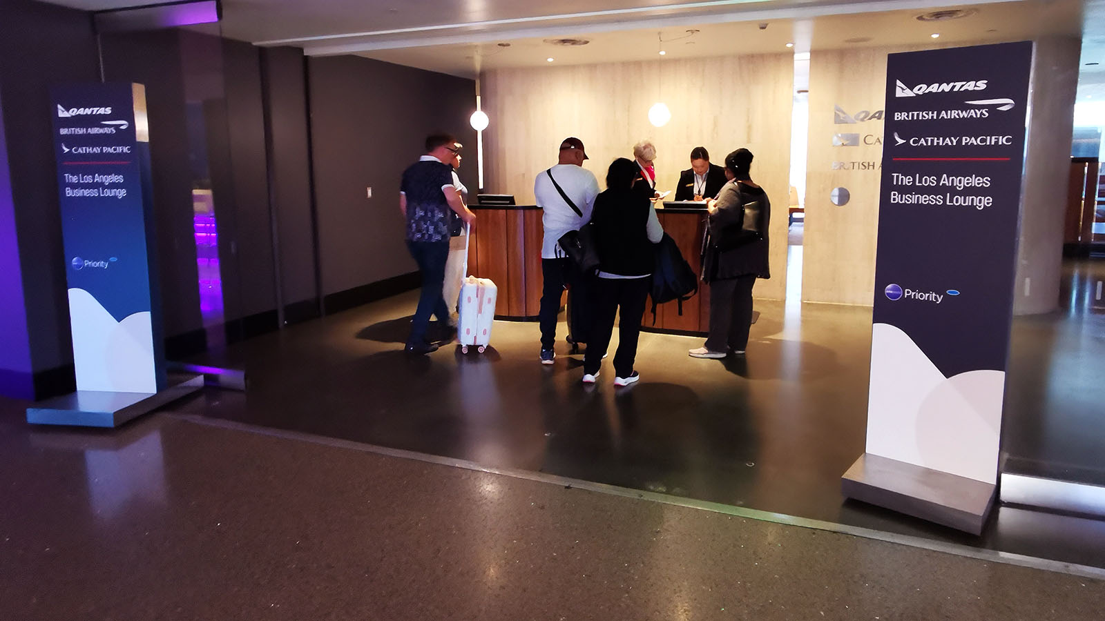 Reception at Qantas International Business Lounge in Los Angeles