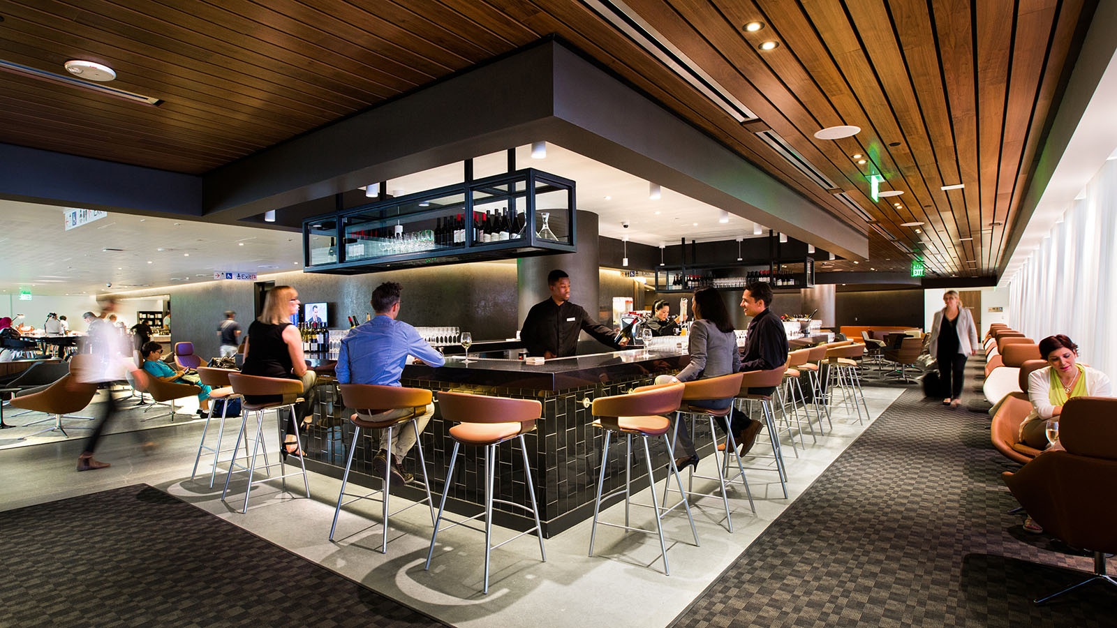Staffed bar in the Qantas International Business Lounge in Los Angeles