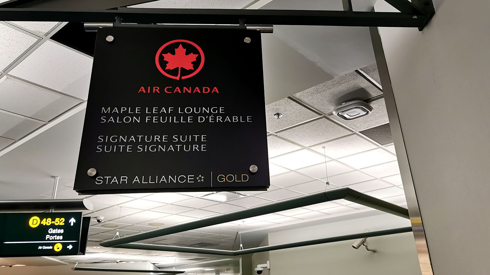 Air Canada lounge sign in Vancouver