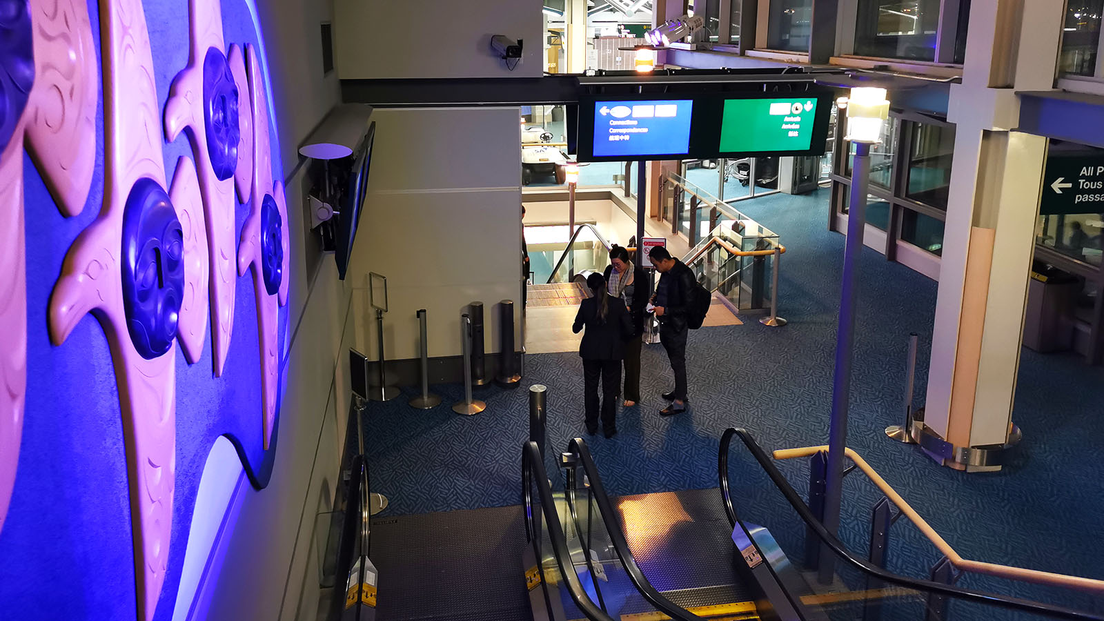 Signs for international flight connections in Vancouver