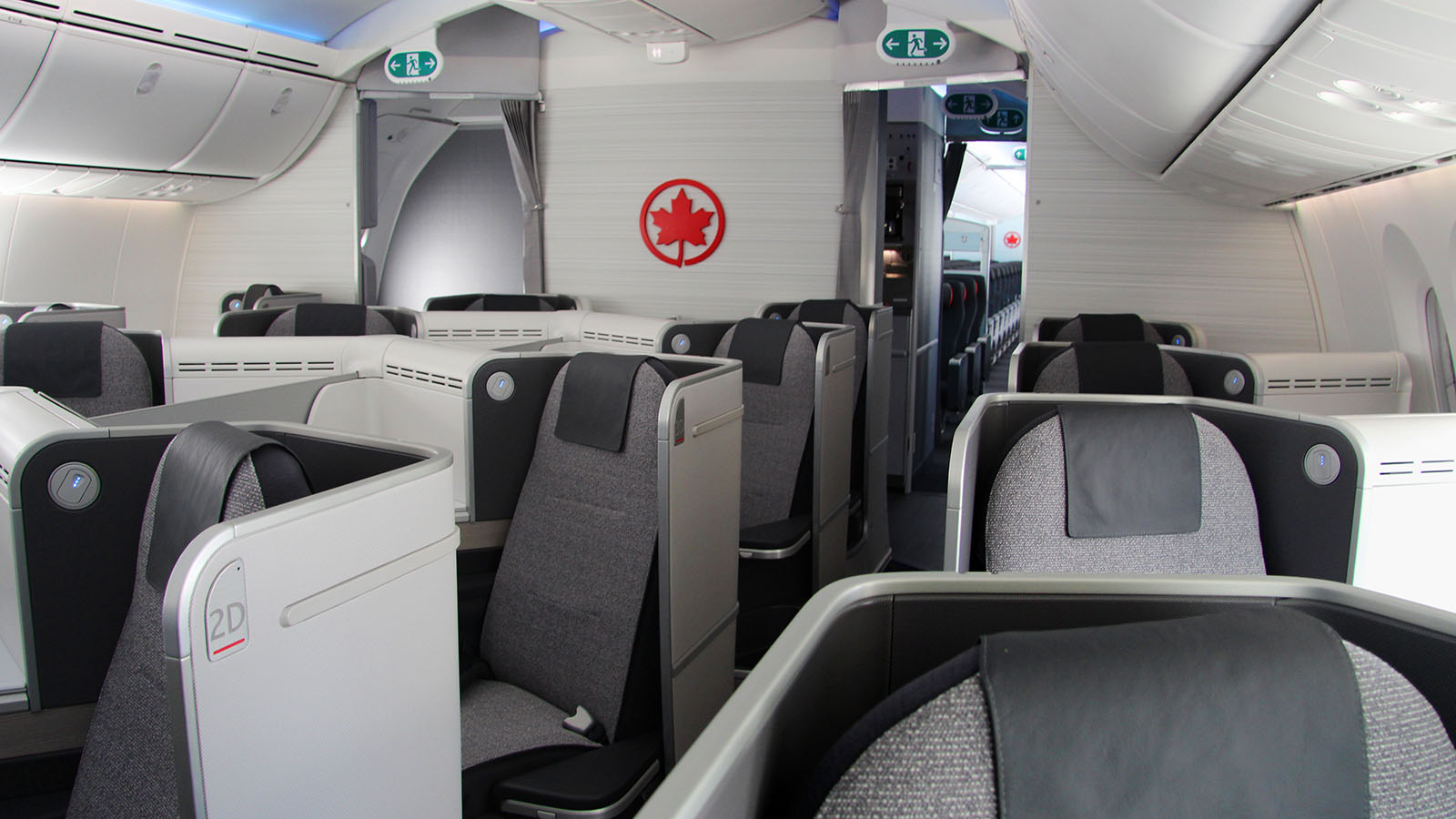Seating in Air Canada Boeing 787 Signature Class