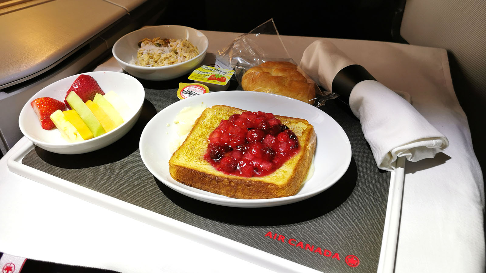 Breakfast in Air Canada Boeing 787 Signature Class