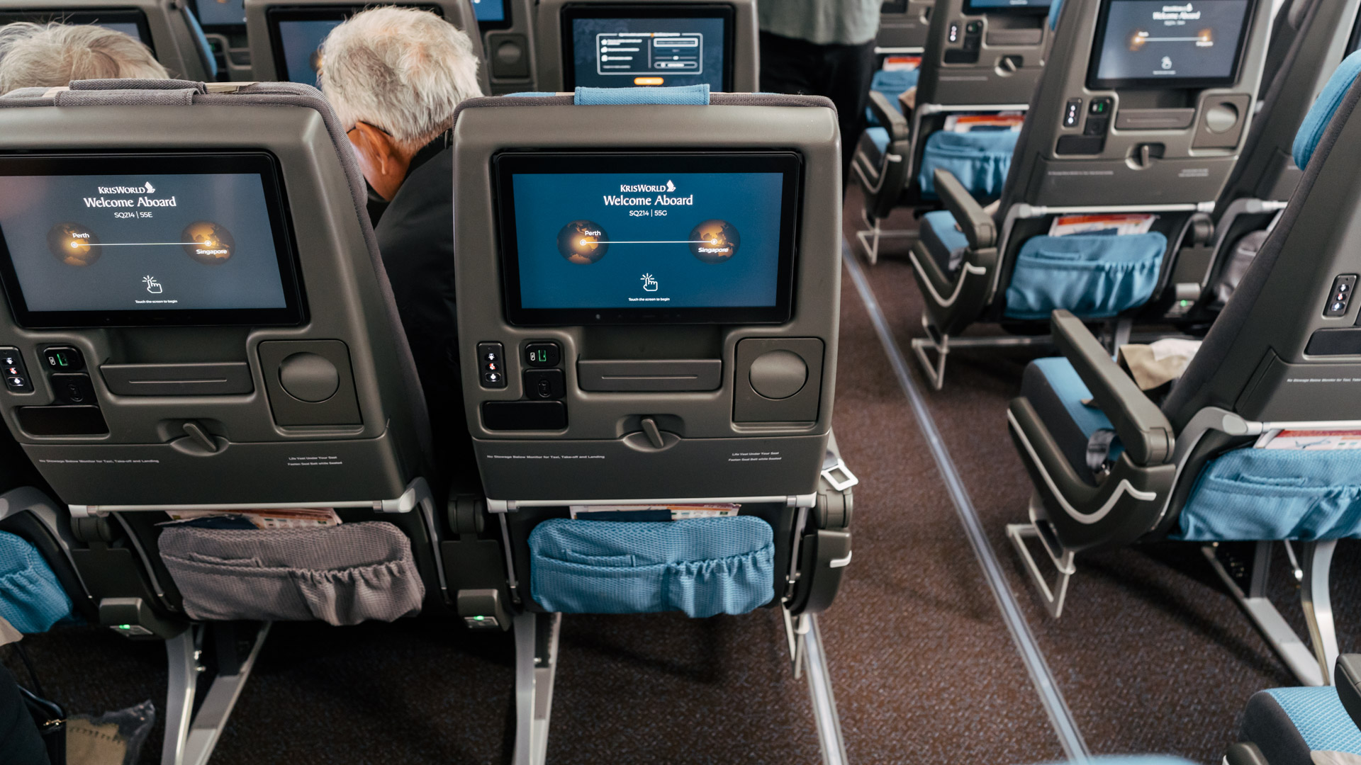 Singapore Airlines Boeing 787 Economy seatback