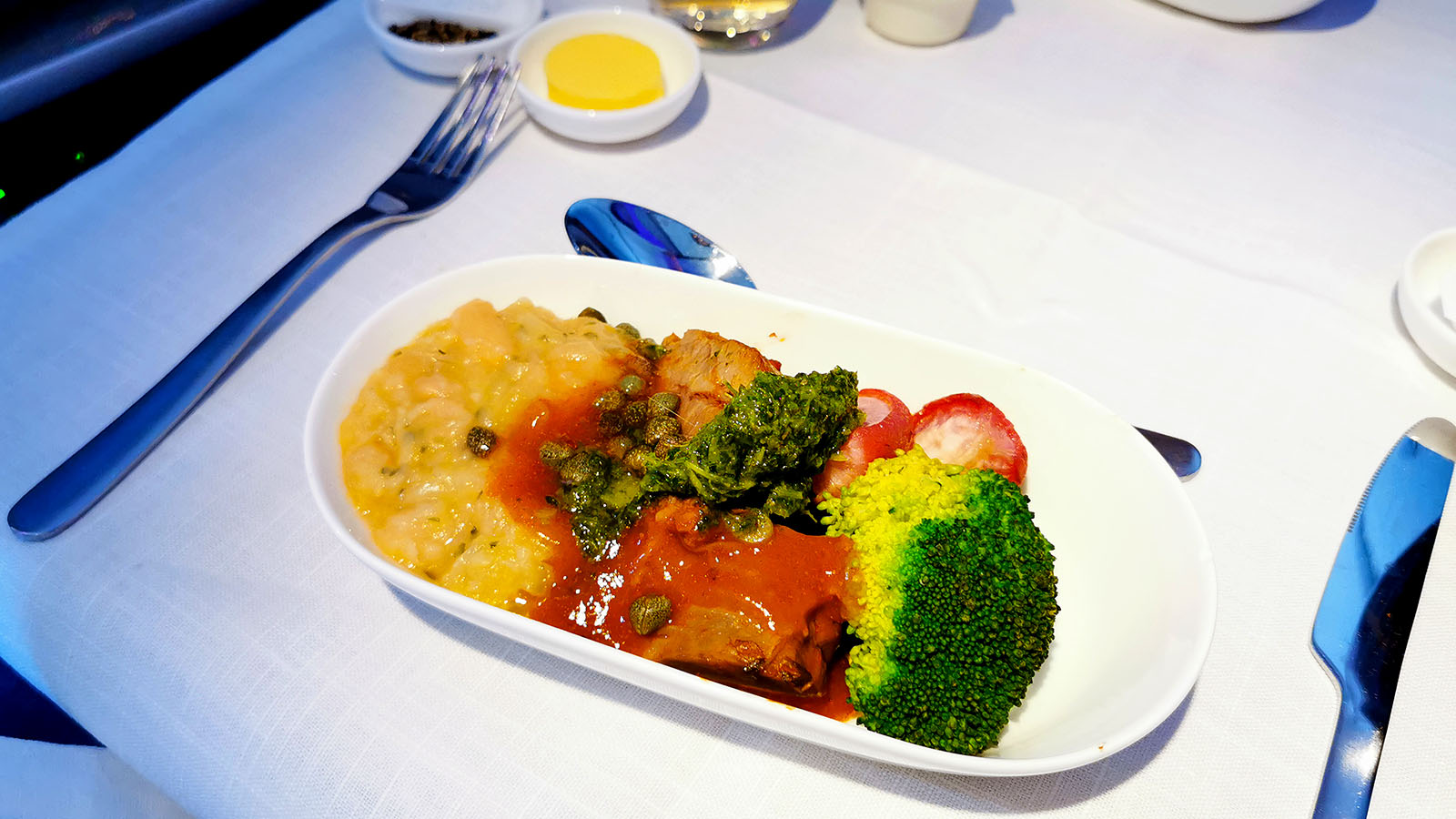 Lamb neck in Air New Zealand Boeing 777 Business Premier