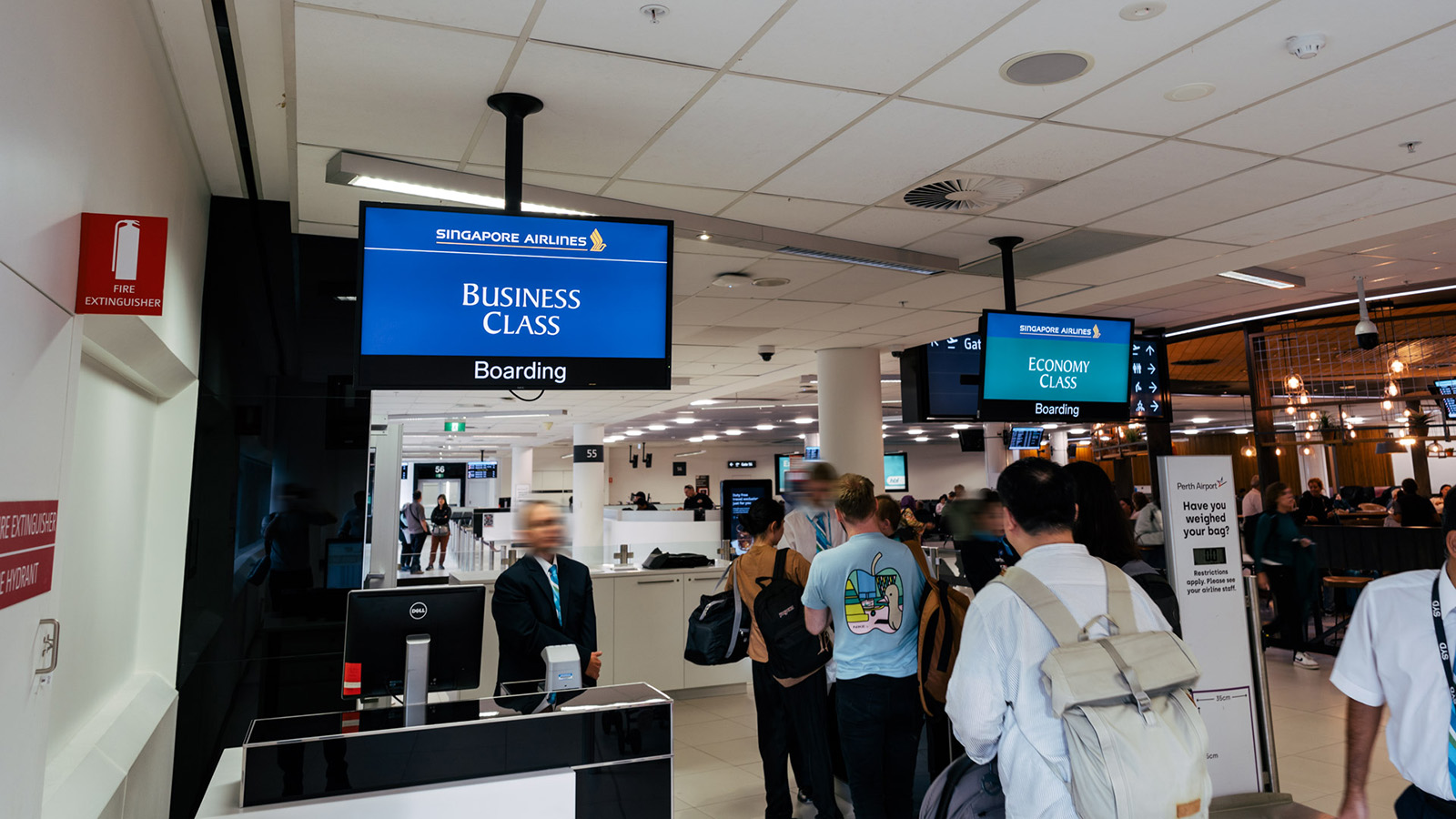 Singapore Airlines Perth boarding