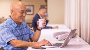 Hawaiian Airlines Premier Club in Maui