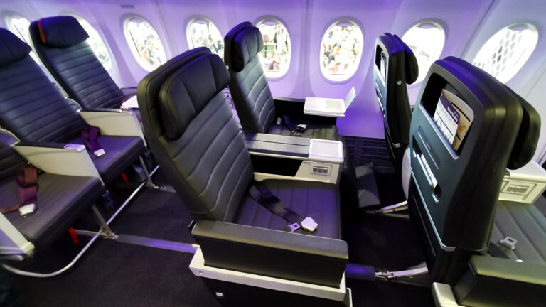 Photo tour: onboard Virgin Australia's new Boeing 737 MAX 8 - Point Hacks