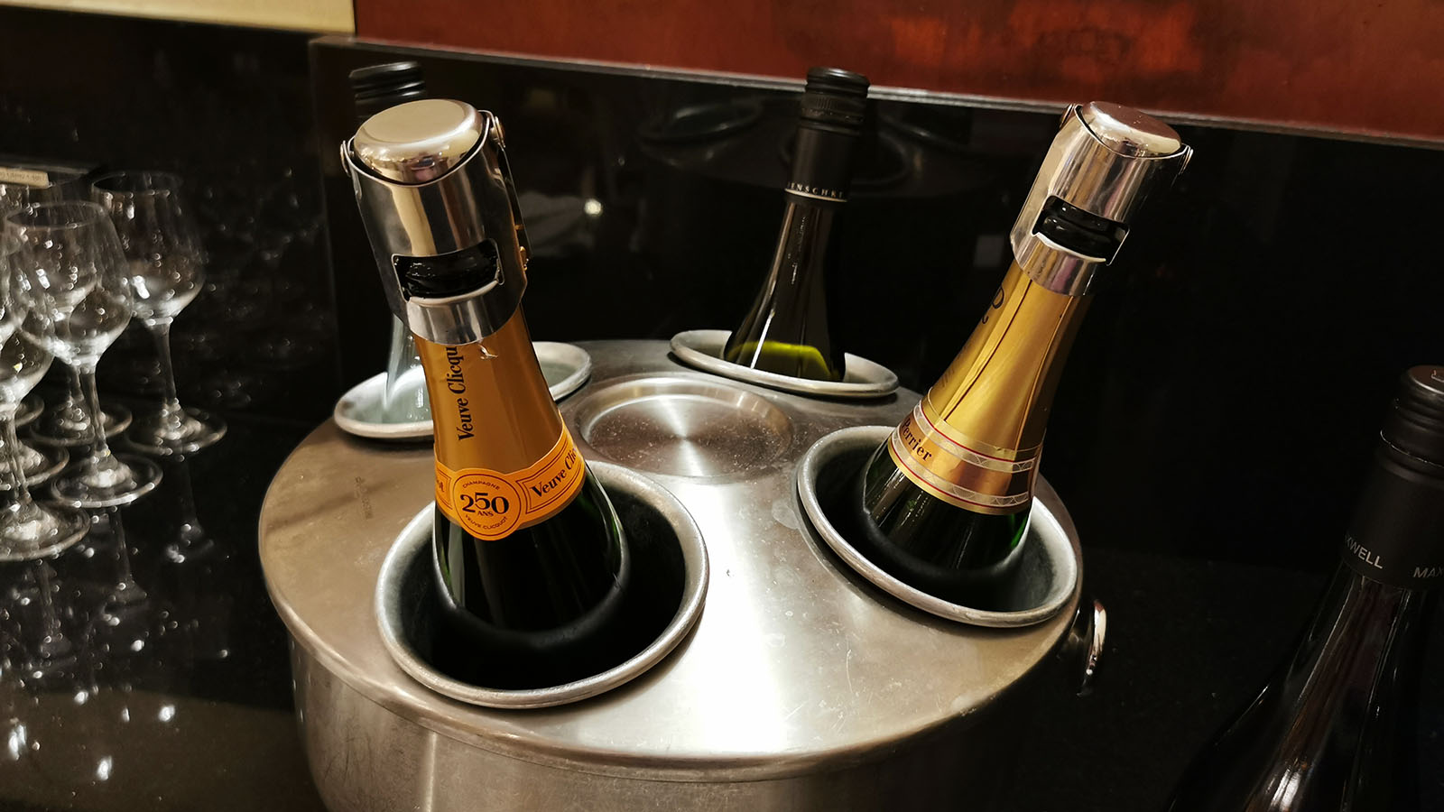 Sparkling wine in the Emirates Lounge in Sydney