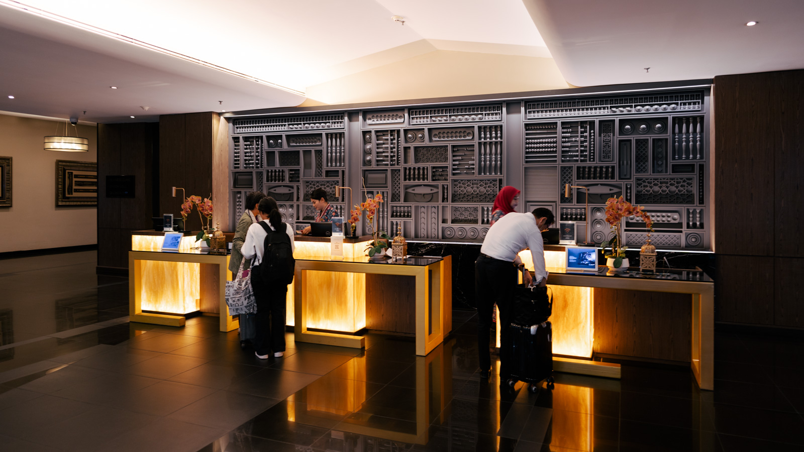 Malaysia Airlines Platinum Lounge reception