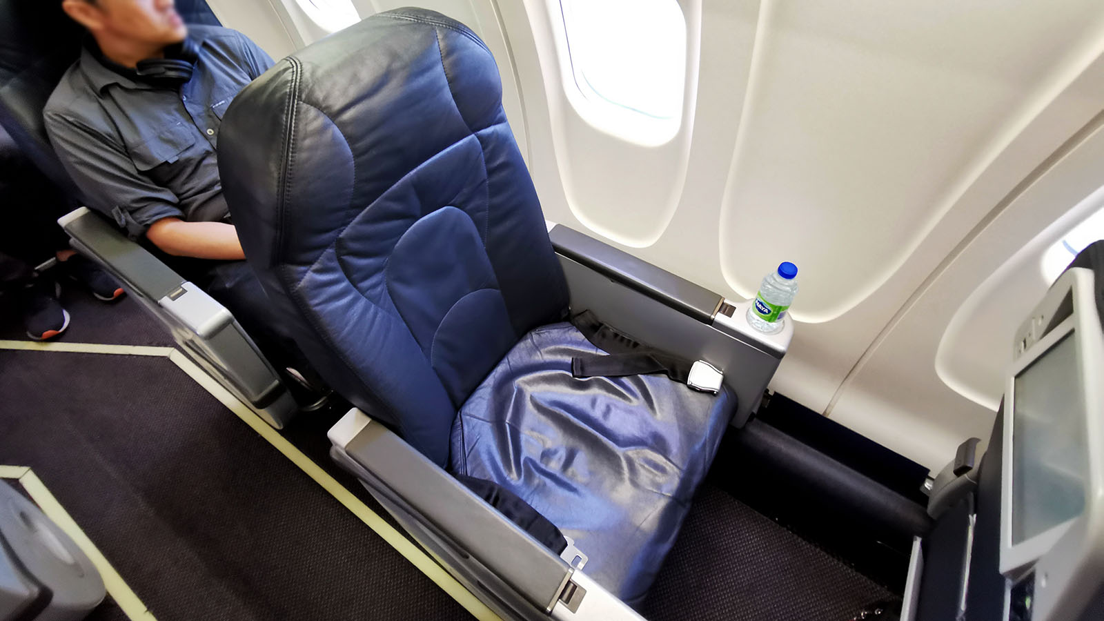 Individual chair in Air Canada Bombardier CRJ900 Business Class