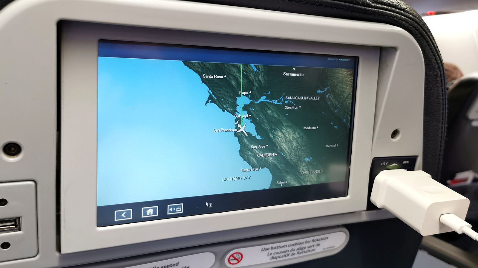 Track your flight in Air Canada Bombardier CRJ900 Business Class