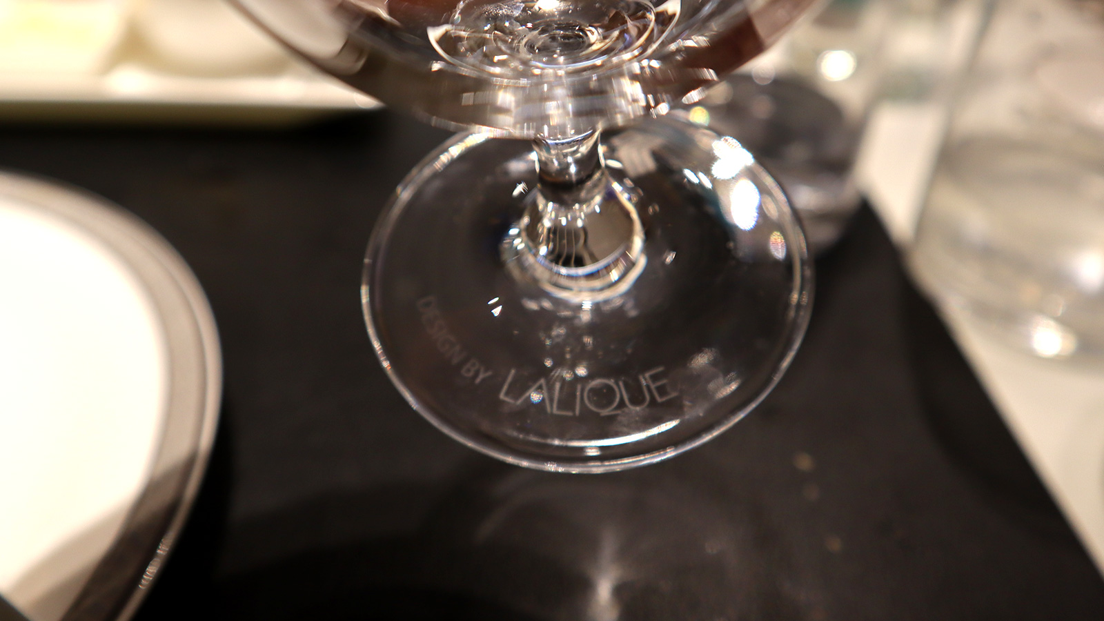 Lalique glassware in sq silverkris lounge