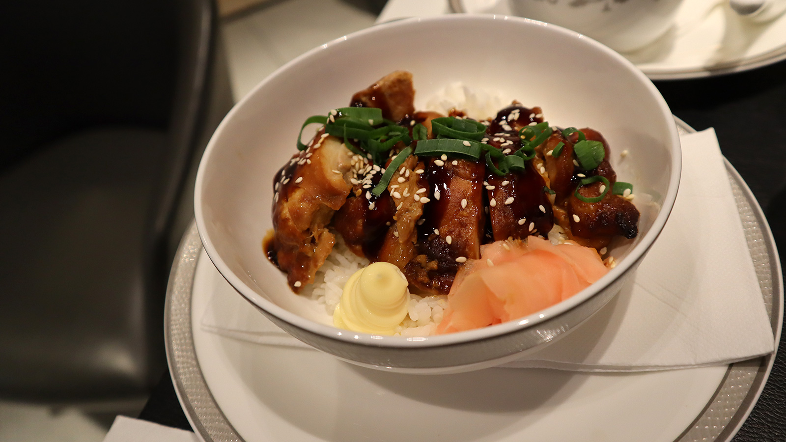 chicken teriyaki in singapore airlines silverkris lounge melbourne