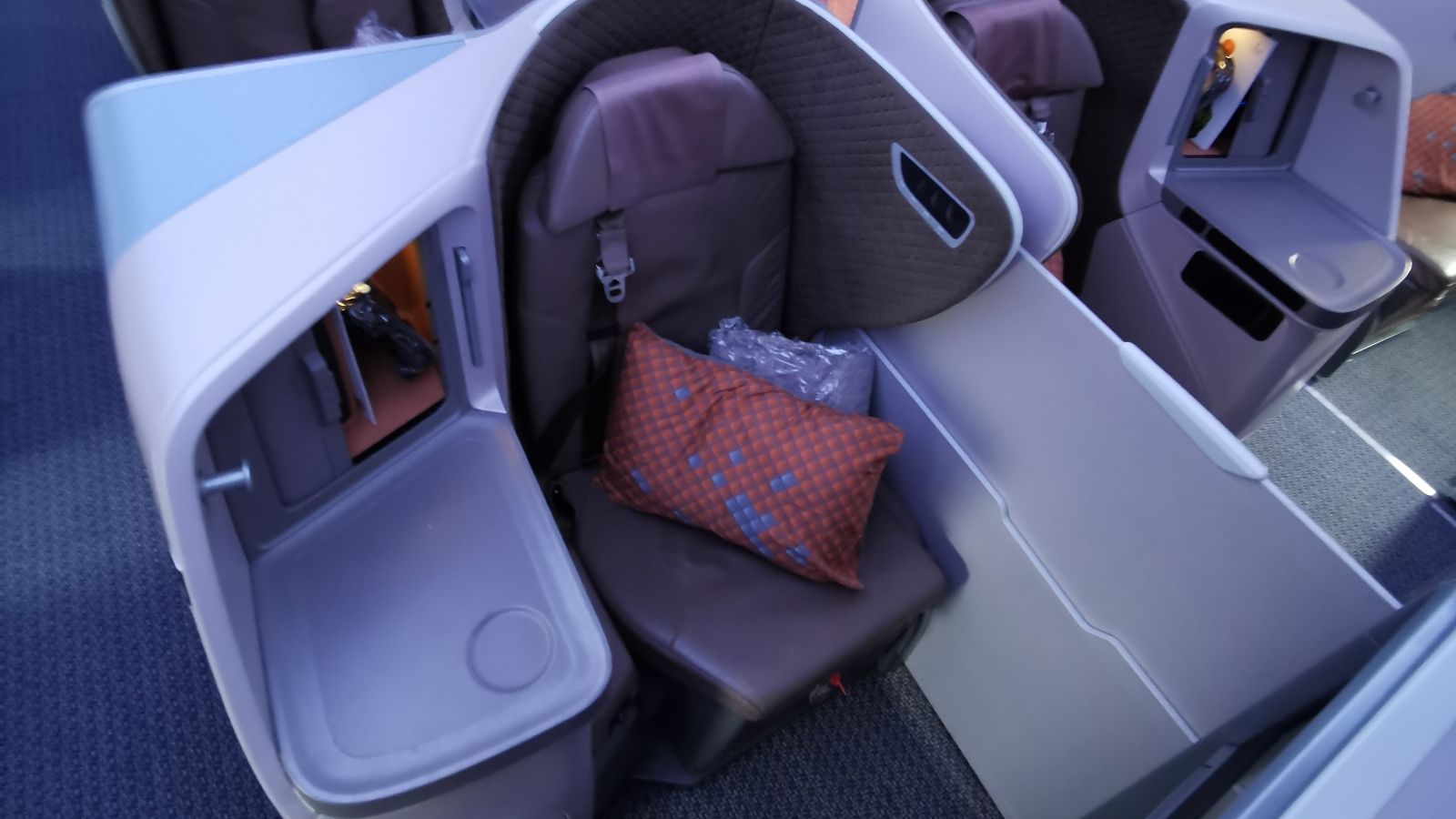 Singapore Airlines A350 medium haul Business Class