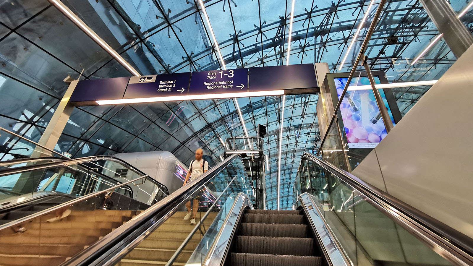 High-speed railway station at Frankfurt Airport
