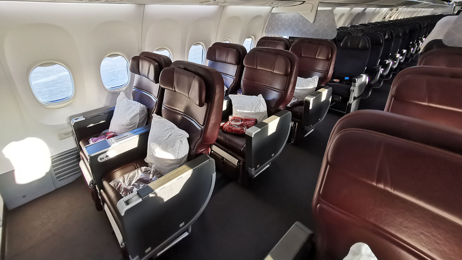 Qantas Boeing 737 Business Class cabin