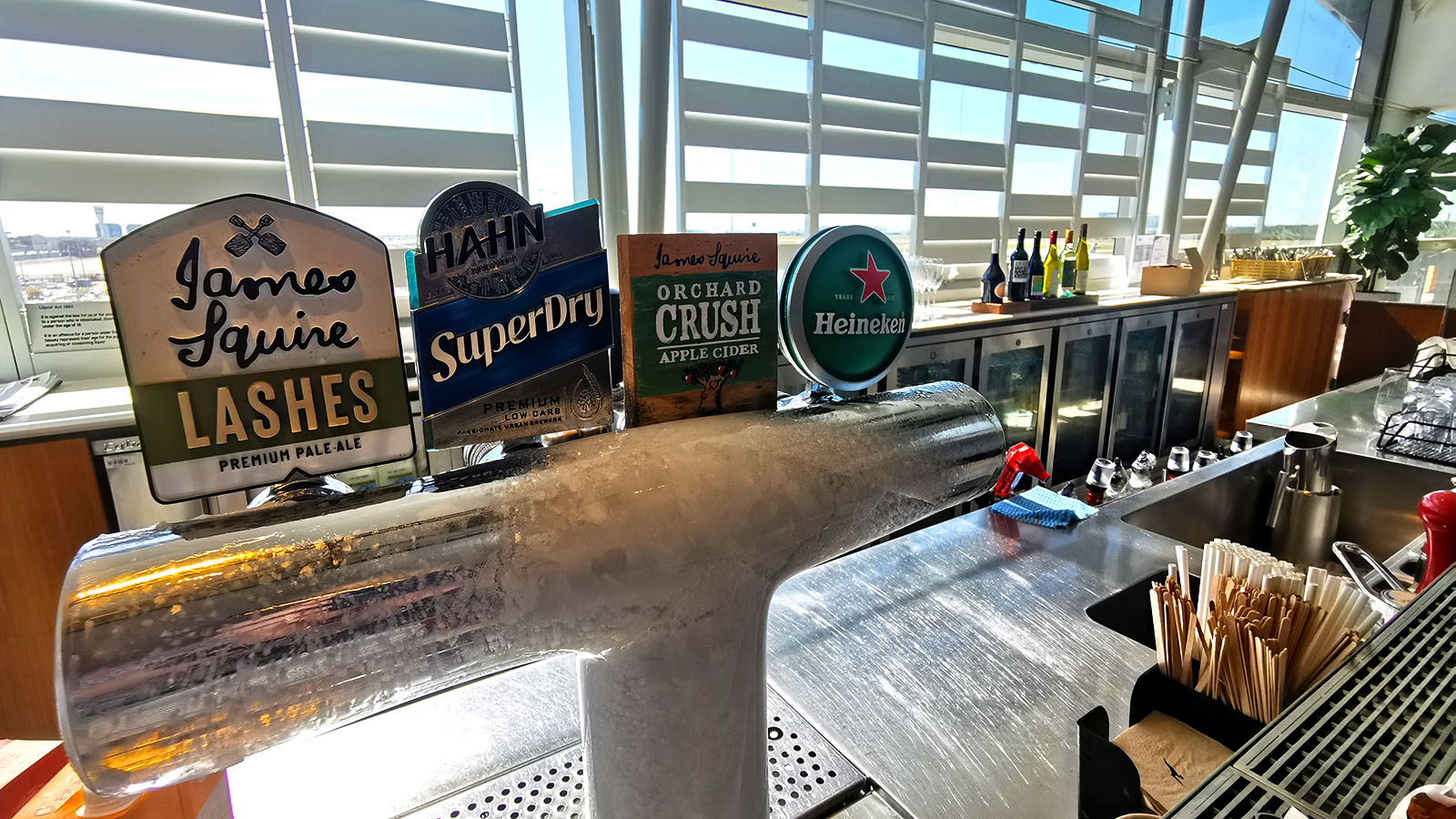 Drinks on tap in the Qantas International Lounge, Brisbane