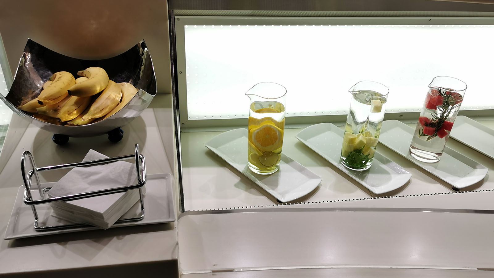 Drinks in the Emirates Business Class Lounge Dubai T3, Concourse B