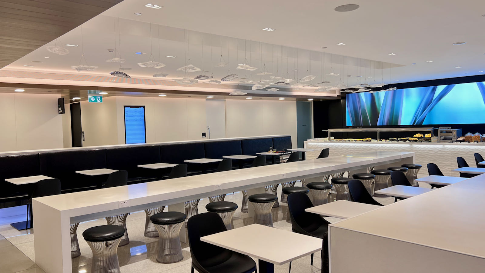 best buffet dining Melbourne airport lounge