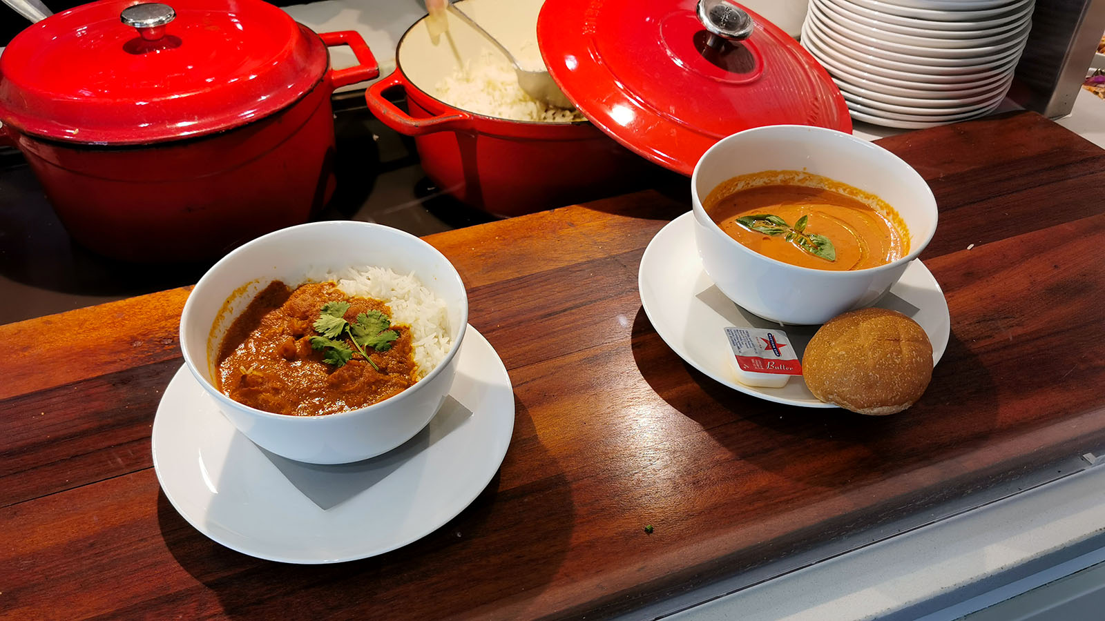 Dinner in the Qantas Club, Adelaide