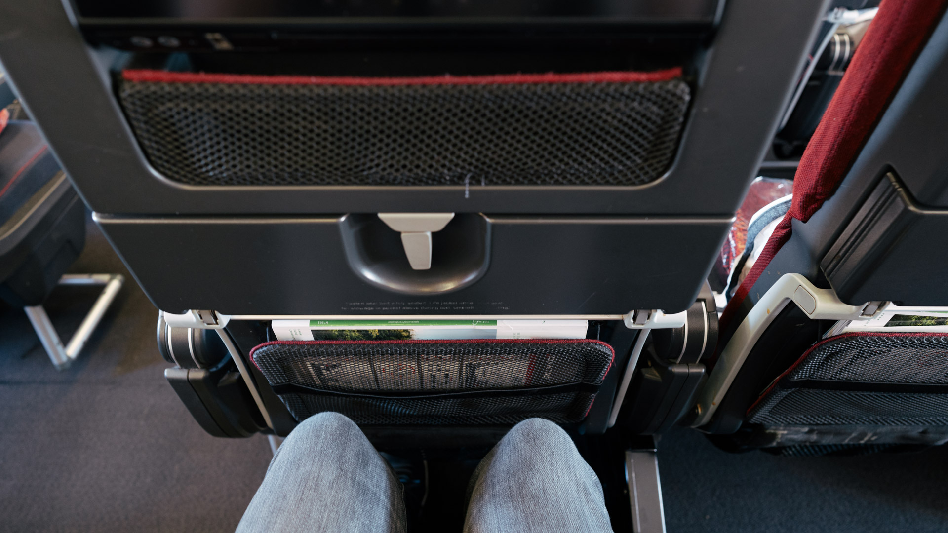 QF61 Brisbane-Tokyo legroom