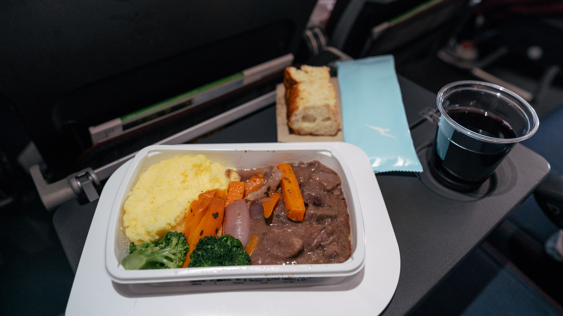 QF61 Brisbane-Tokyo braised beef lunch.