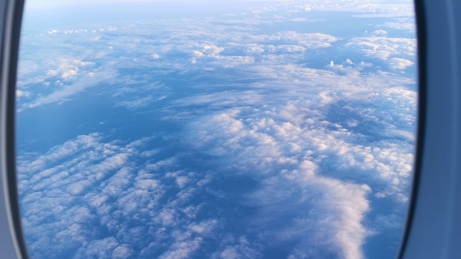 Looking outside from Qantas Airbus A380 First